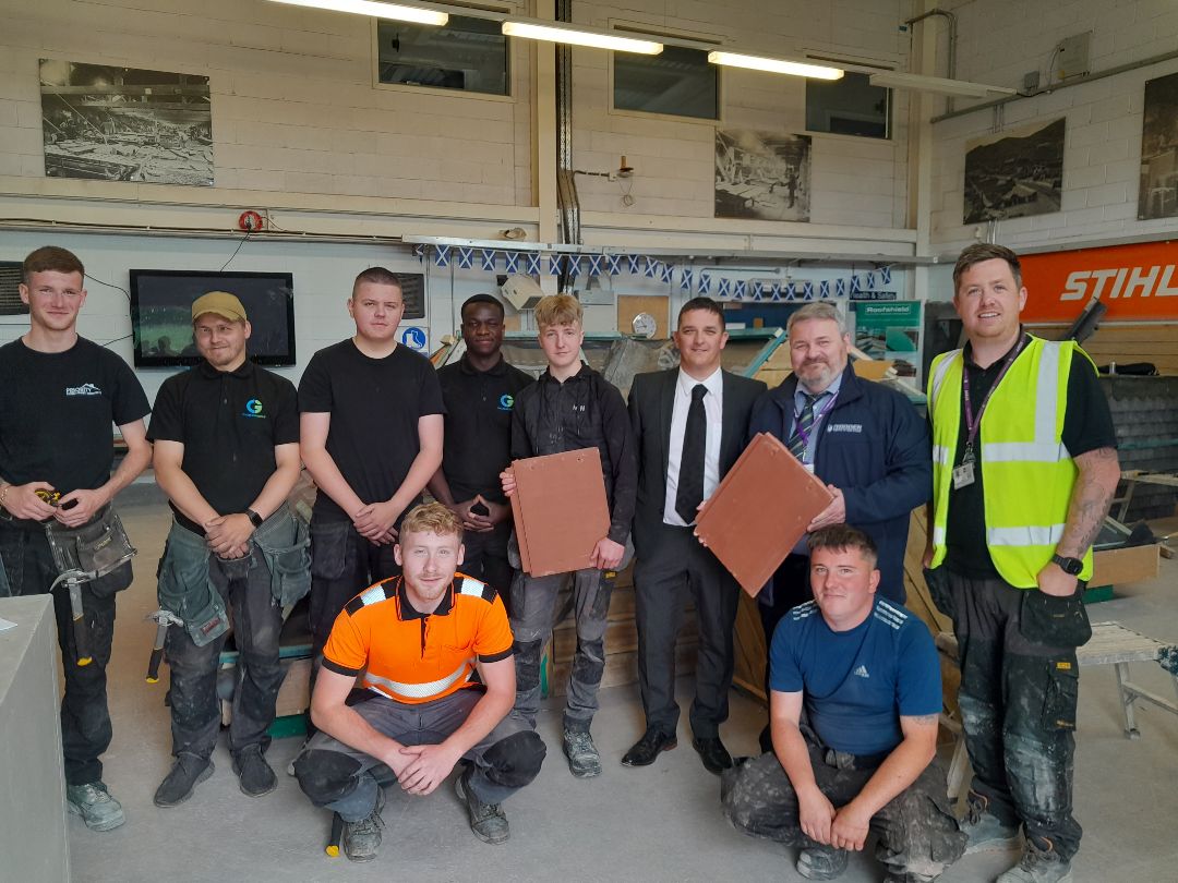 Persimmon donates materials to South Lanarkshire College