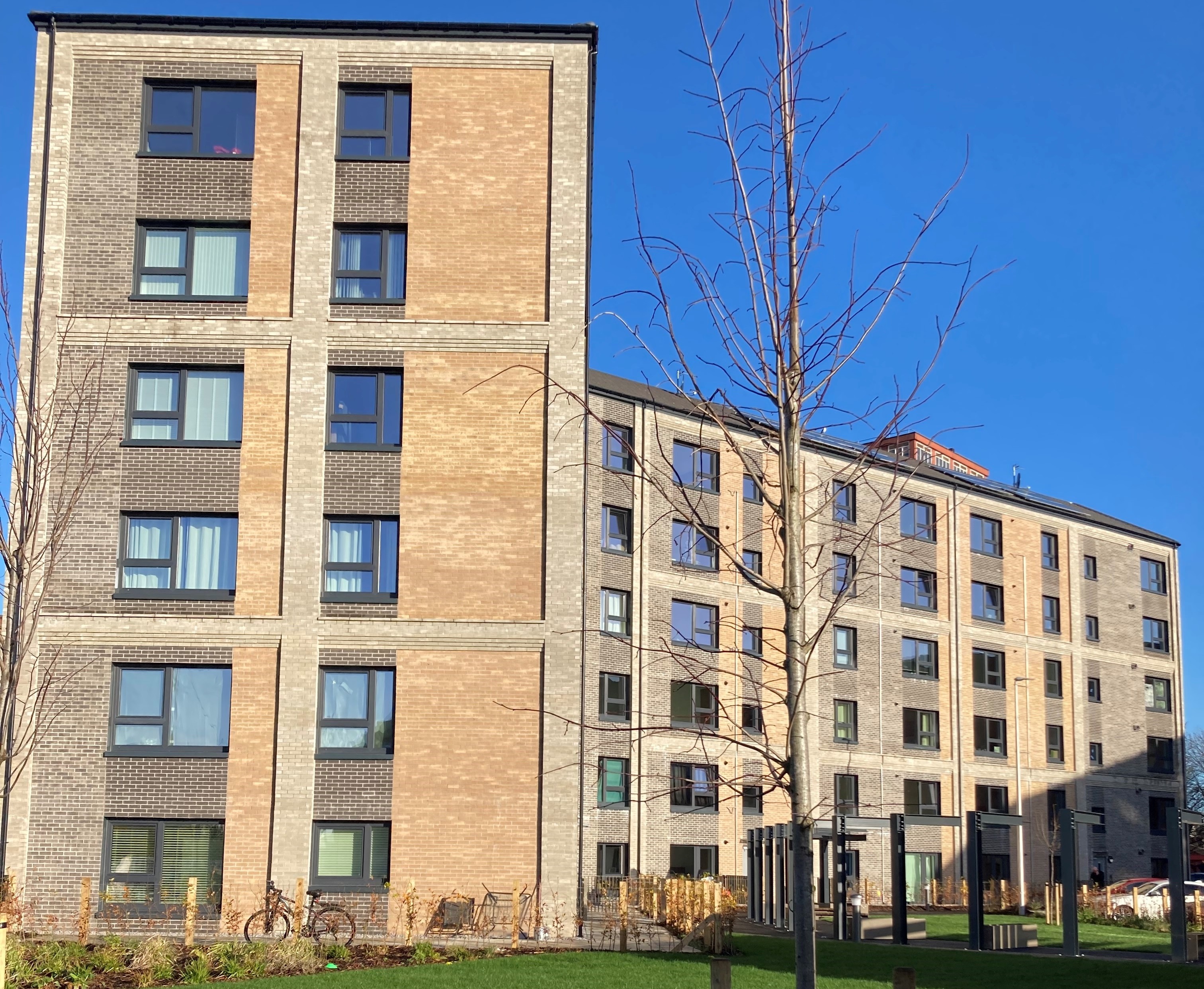Hub West Scotland hands over Glasgow’s largest Passivhaus-certified housing development