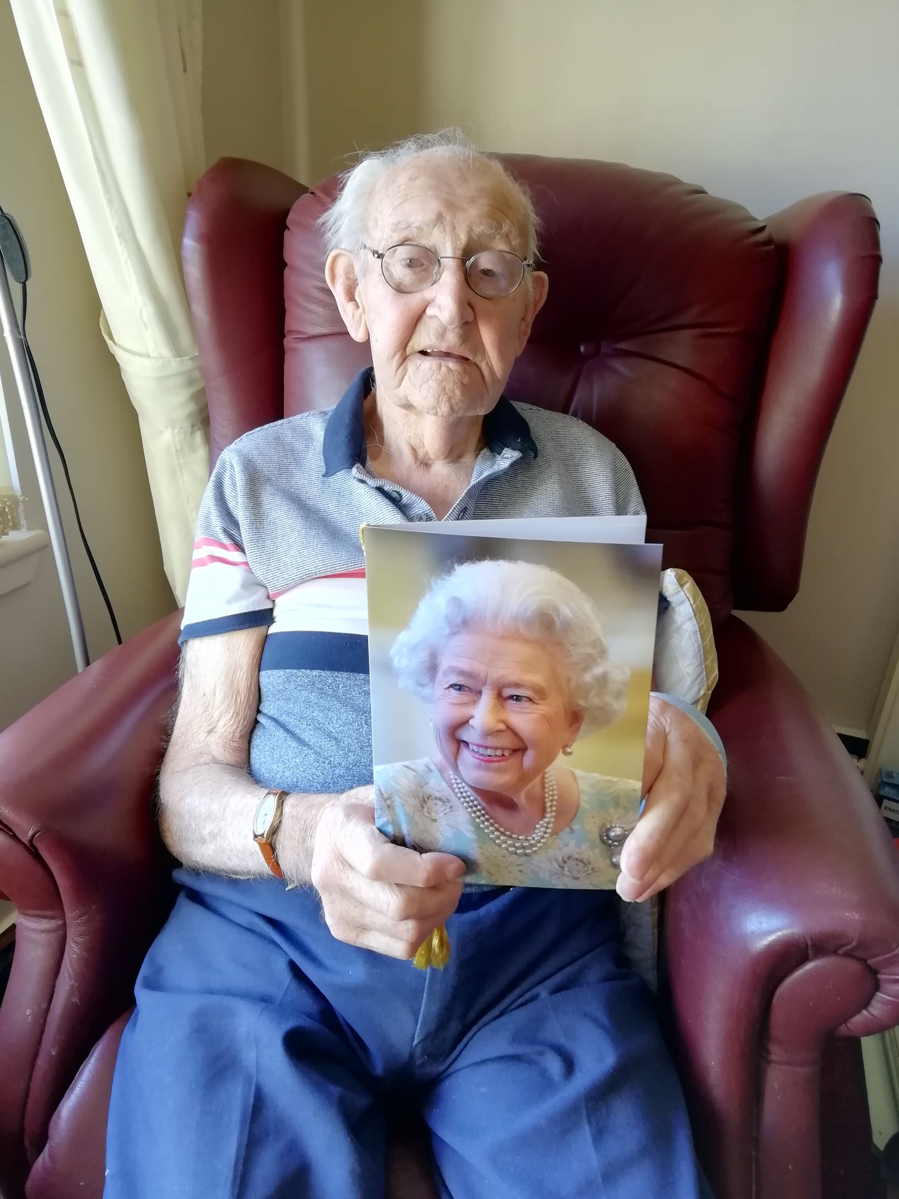 Ex-Royal Navy officer celebrates 100th birthday with Bield