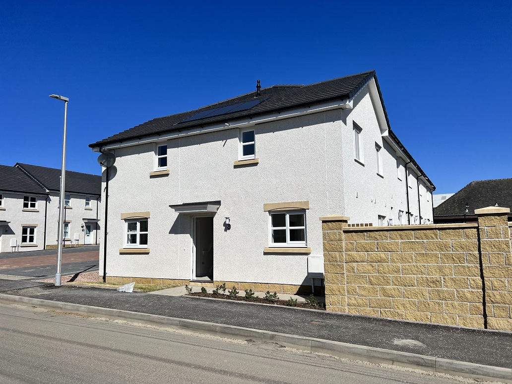 Tenants praise ‘amazing’ new homes in Falkirk