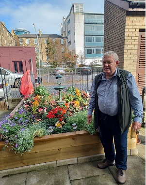 Edinburgh tenants unite to create community garden in city centre