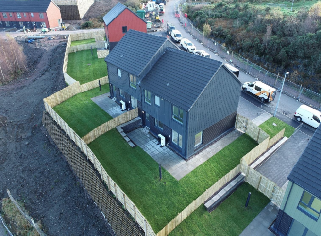 Link Group hands over first ten homes at Fort William development