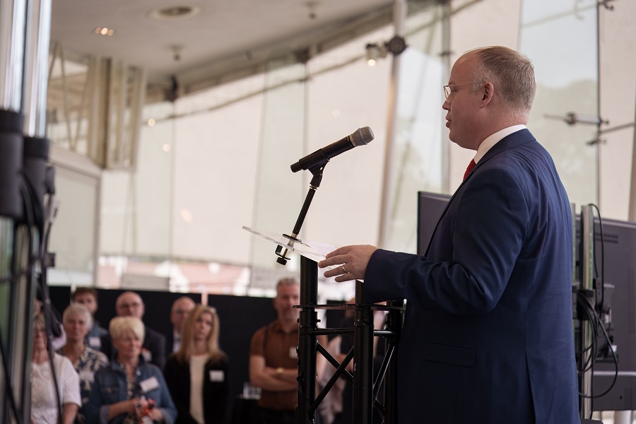 First Minister and Warmworks mark a decade of working for warmer healthier homes