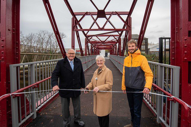 White Cart bridge in Paisley reopens after more than 25 years