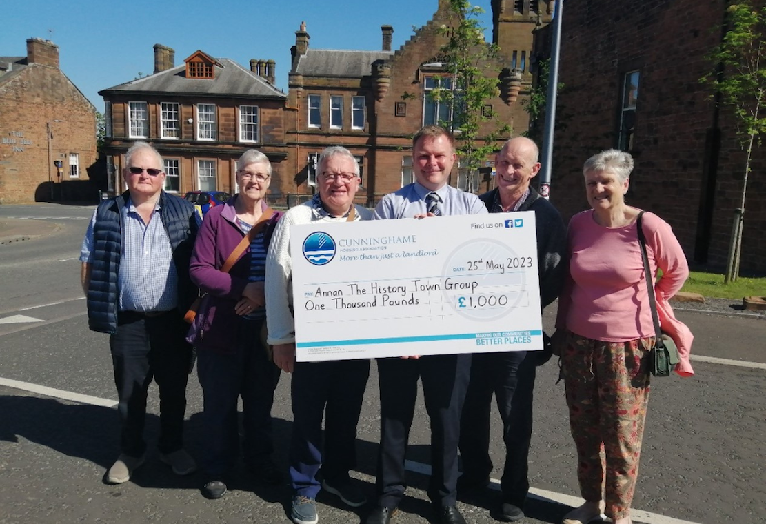 Cunninghame Housing donates £1,000 to Annan The History Town Group