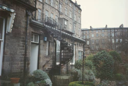 Edinburgh Council to progress tenement flat buy back offer to allow for repairs