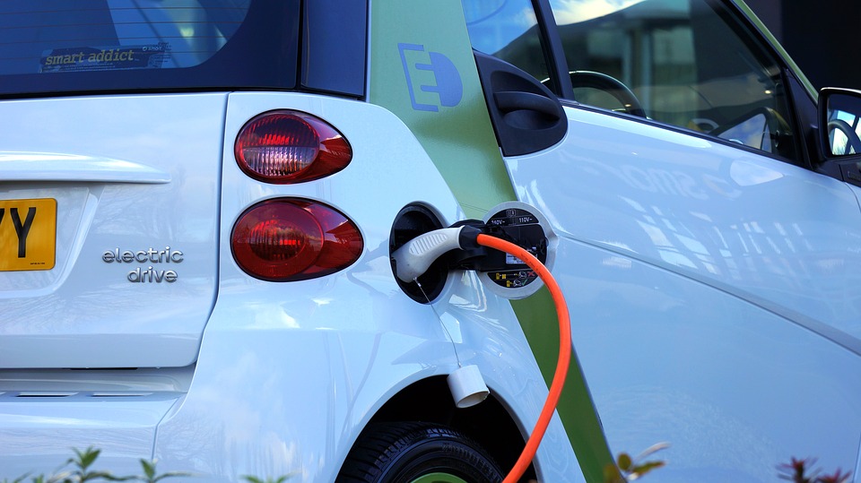 England: Consultation proposes that electric car chargepoints are installed in all future homes