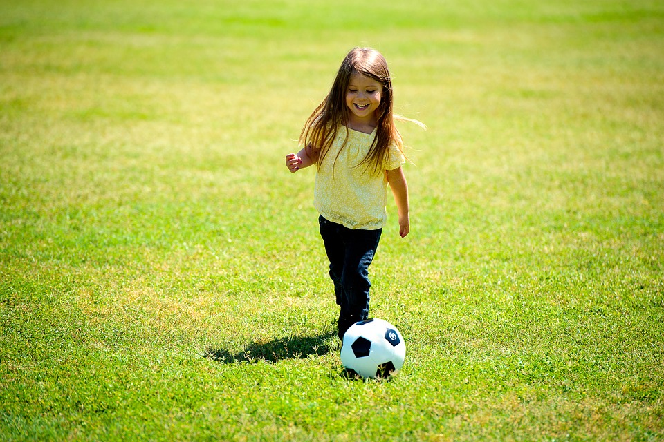 Linstone promotes women’s football with free trips to Scotland game