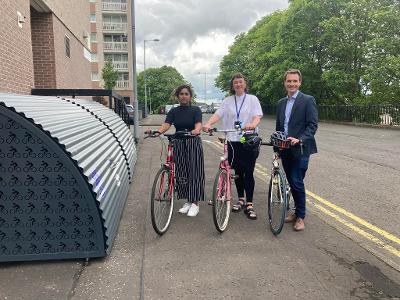 Glasgow's high-rise cyclists get a lift from new bike stores