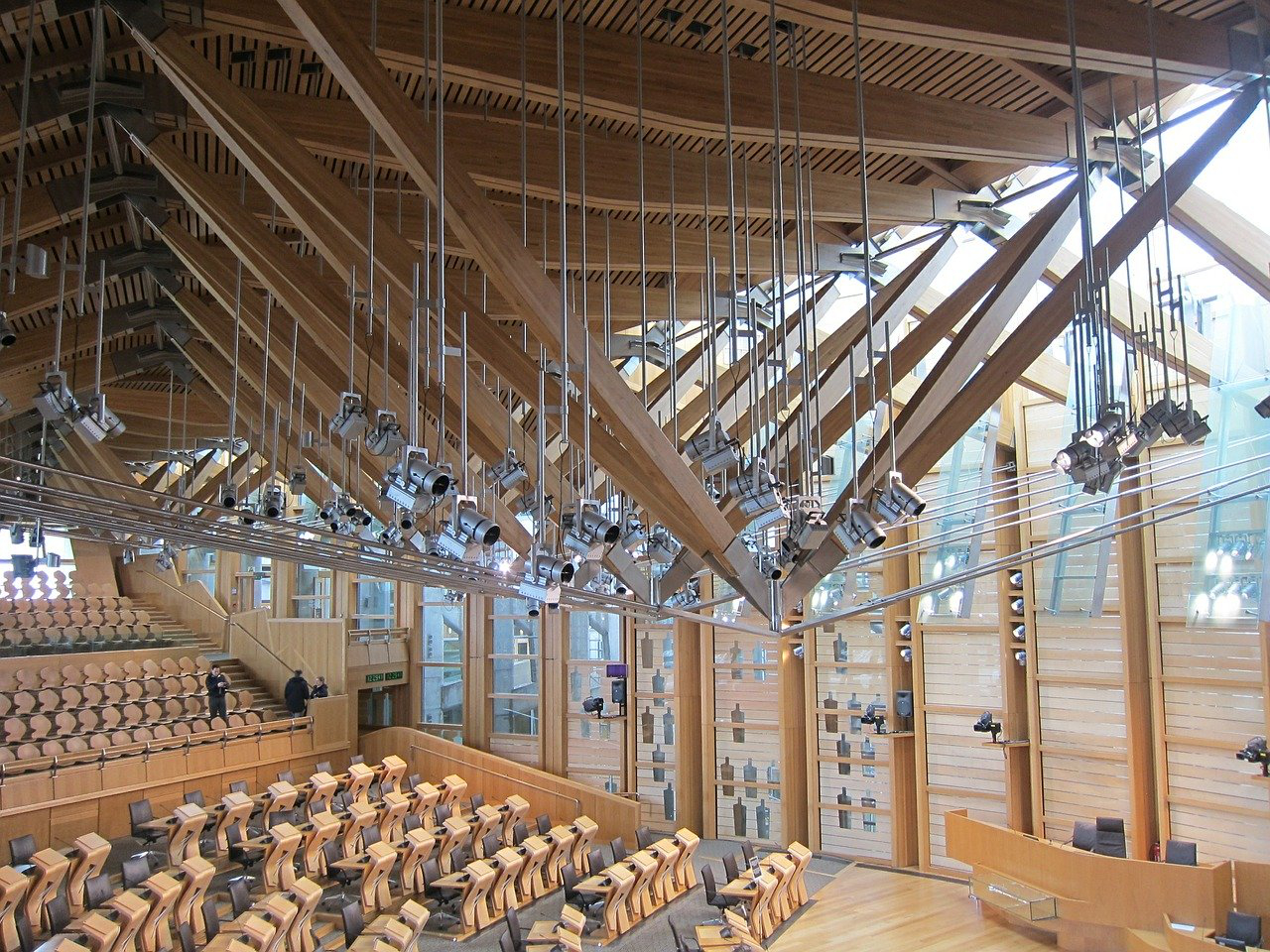Holyrood committee votes in favour of short-term lets licensing scheme
