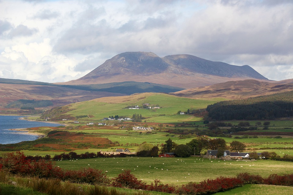 Scottish islands to become fully carbon neutral by 2040