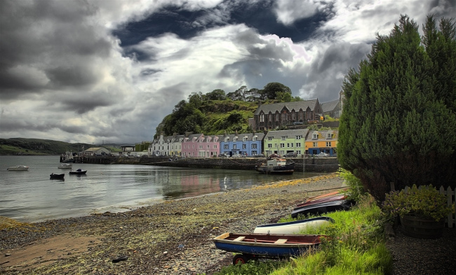 Housing association warns Skye tenants over sub-letting homes to tourists