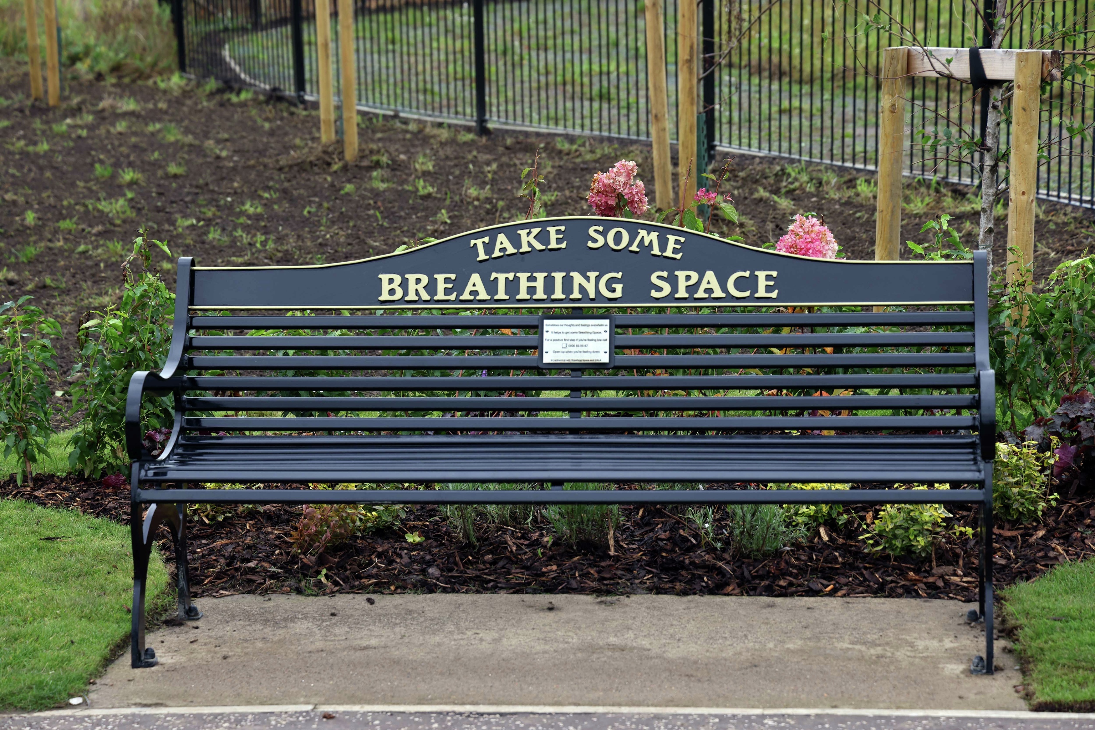 Cala Homes unveils two new Breathing Space benches at Edinburgh development